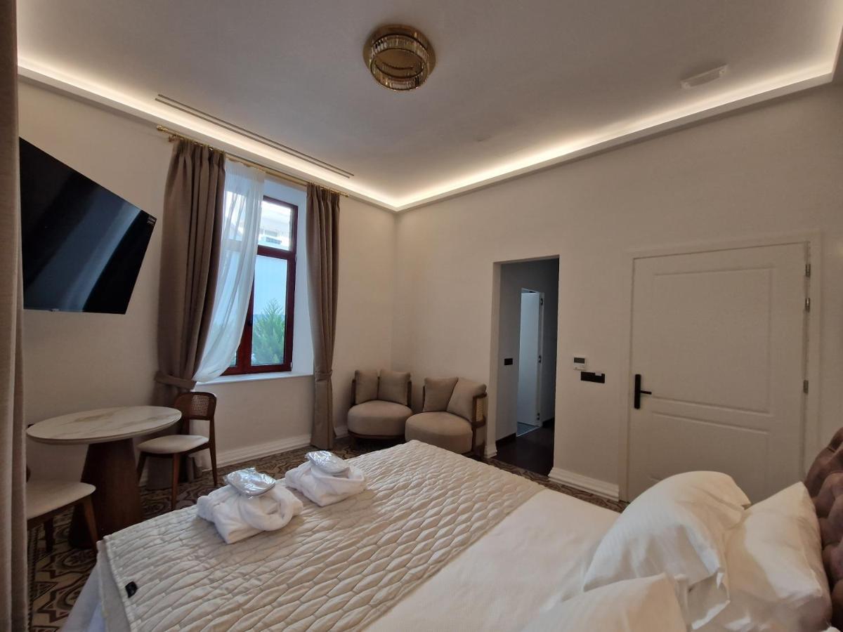 Jensen Luxury * Rhodes City