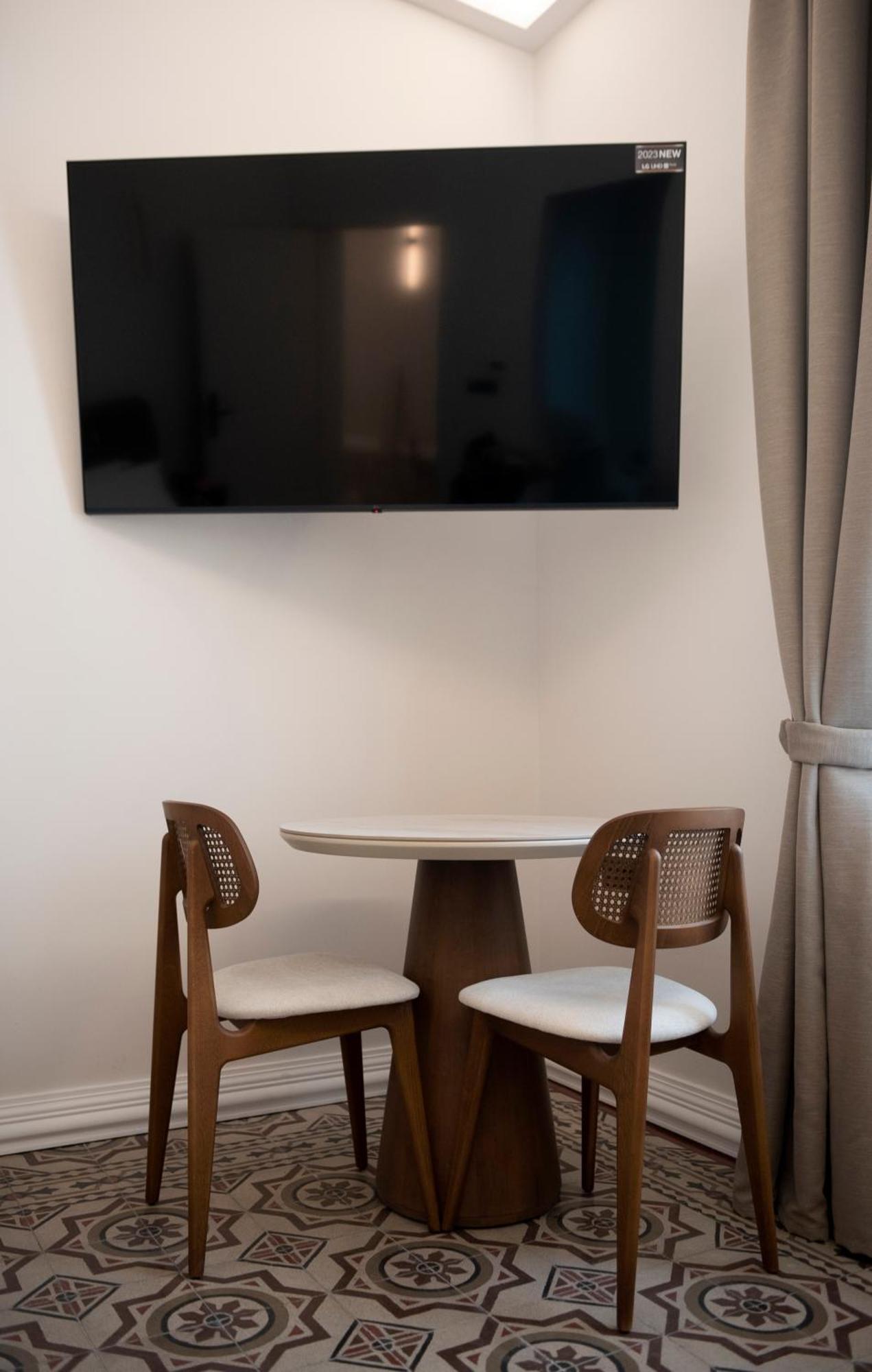 Jensen Luxury Aparthotel *