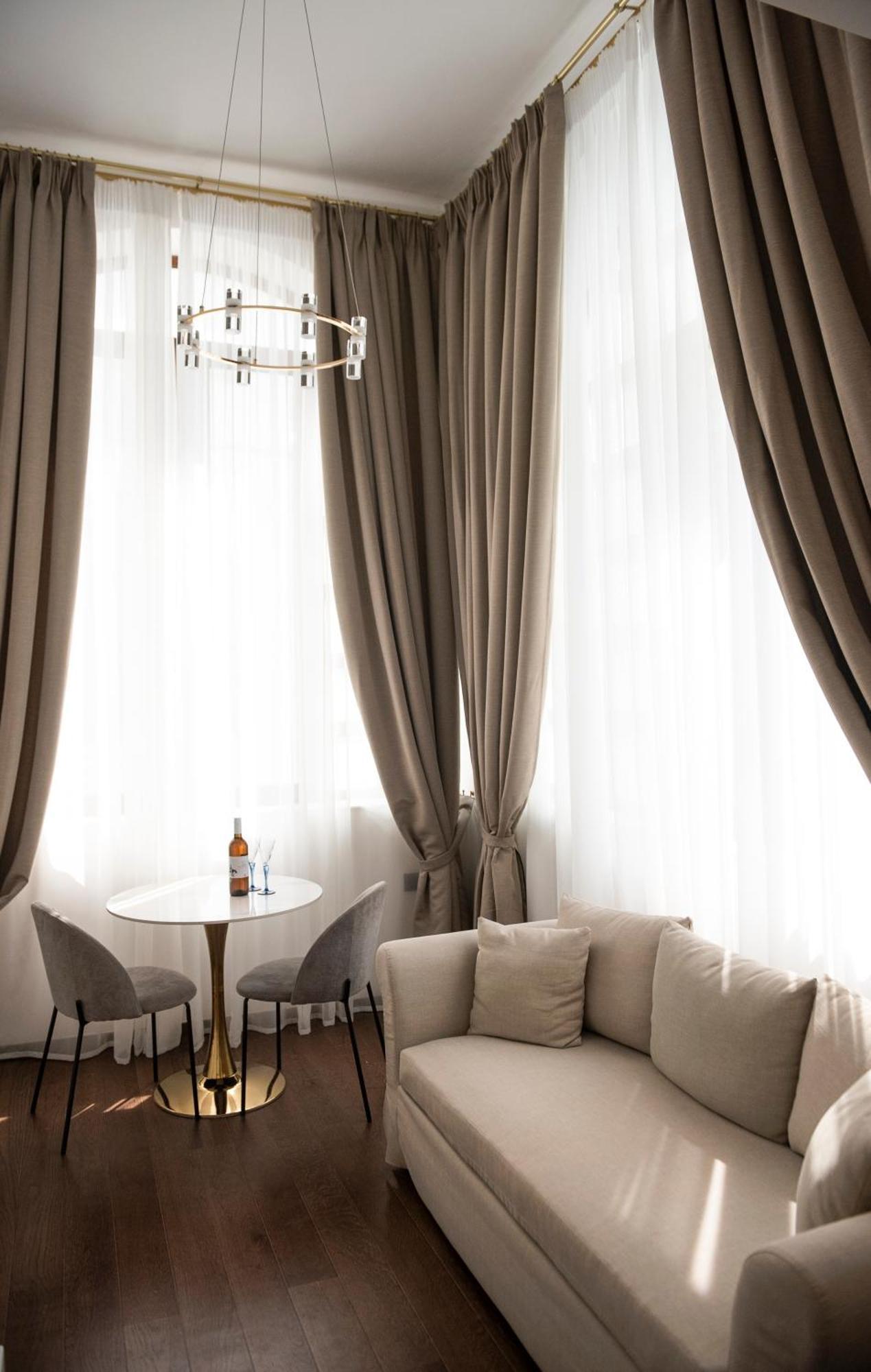 Jensen Luxury